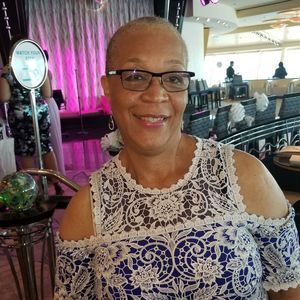 Meet your Posher, Linda